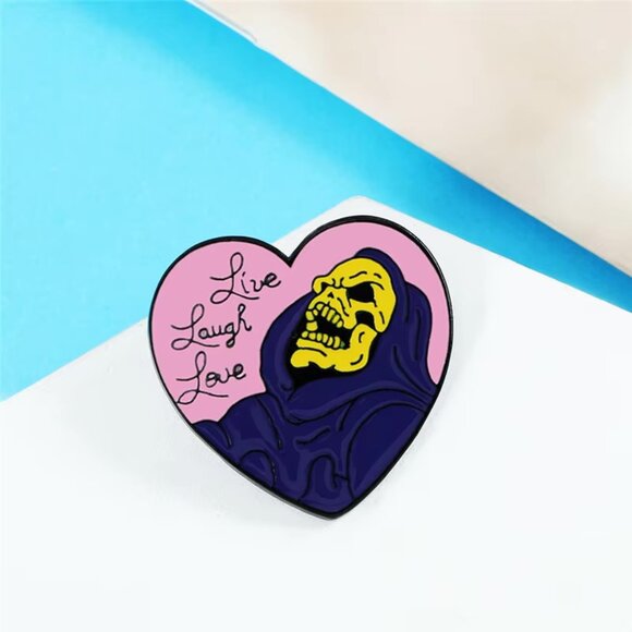 Funny Sardonic Skeletor (Masters of The Universe) 'Live Laugh Love' Enamel Pin - Picture 4 of 8